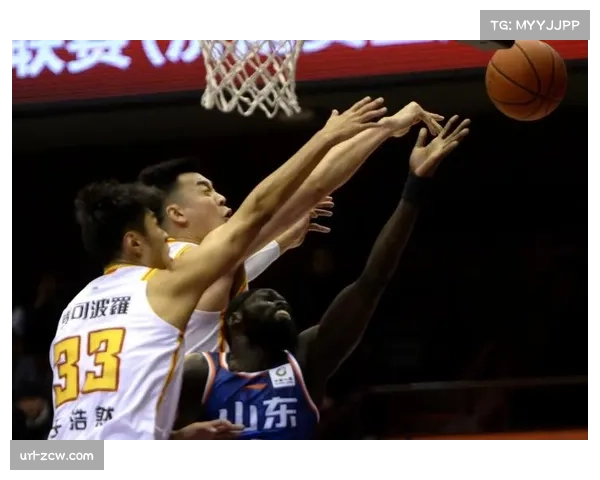 【2026年4月CBA联赛·赛前·分析战术板：深圳马可波罗对阵山东高速，内线肉搏将成为胜负手